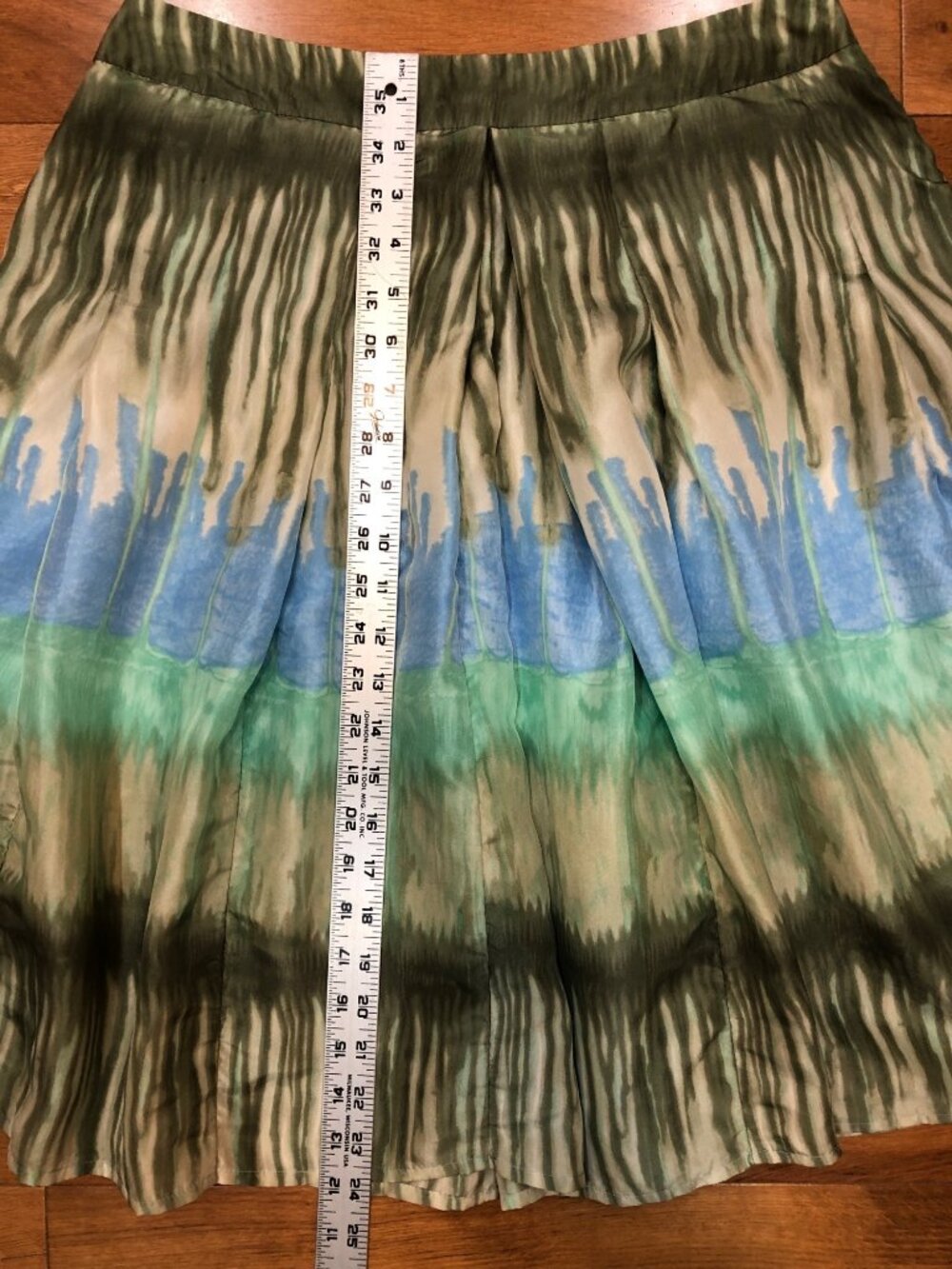 Bandolino 100% Silk Multicolor Ombre Design Skirt Size 6 Watercolor Y2K Artistic - Picture 3 of 6